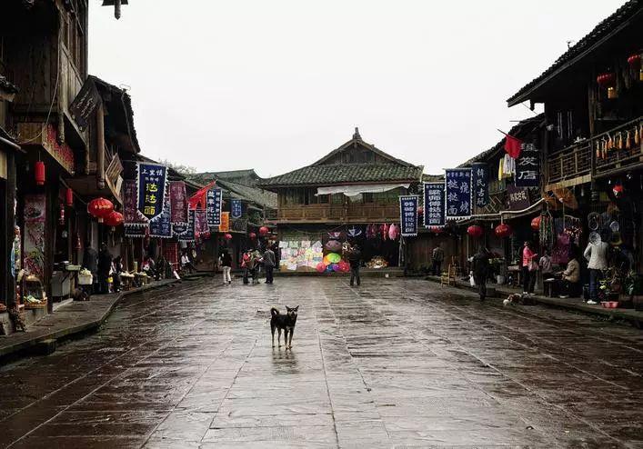 充电“一秒一公里” !宁夏高速首座华为全液冷超充系统启用